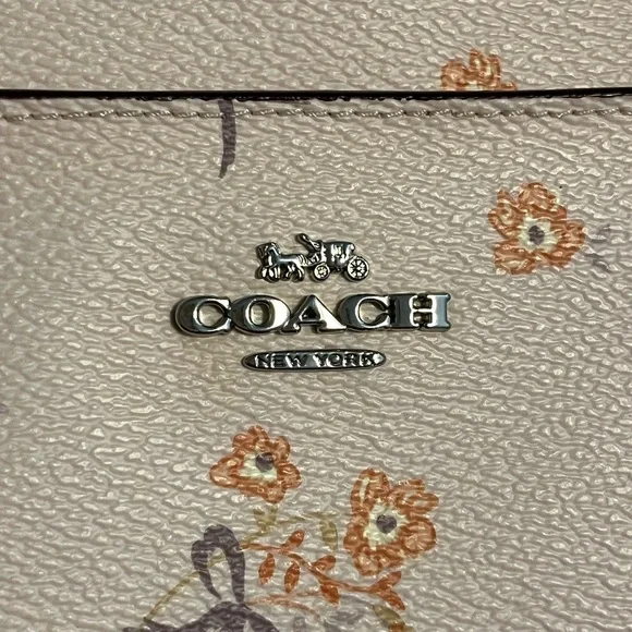 Coach Kitt Messenger Crossbody Bag - Picture 10 of 13